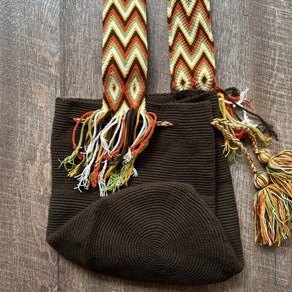 Brown Colombian morral new